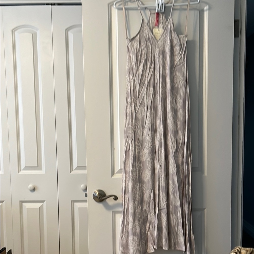 Elegant Beige Maxi Dress